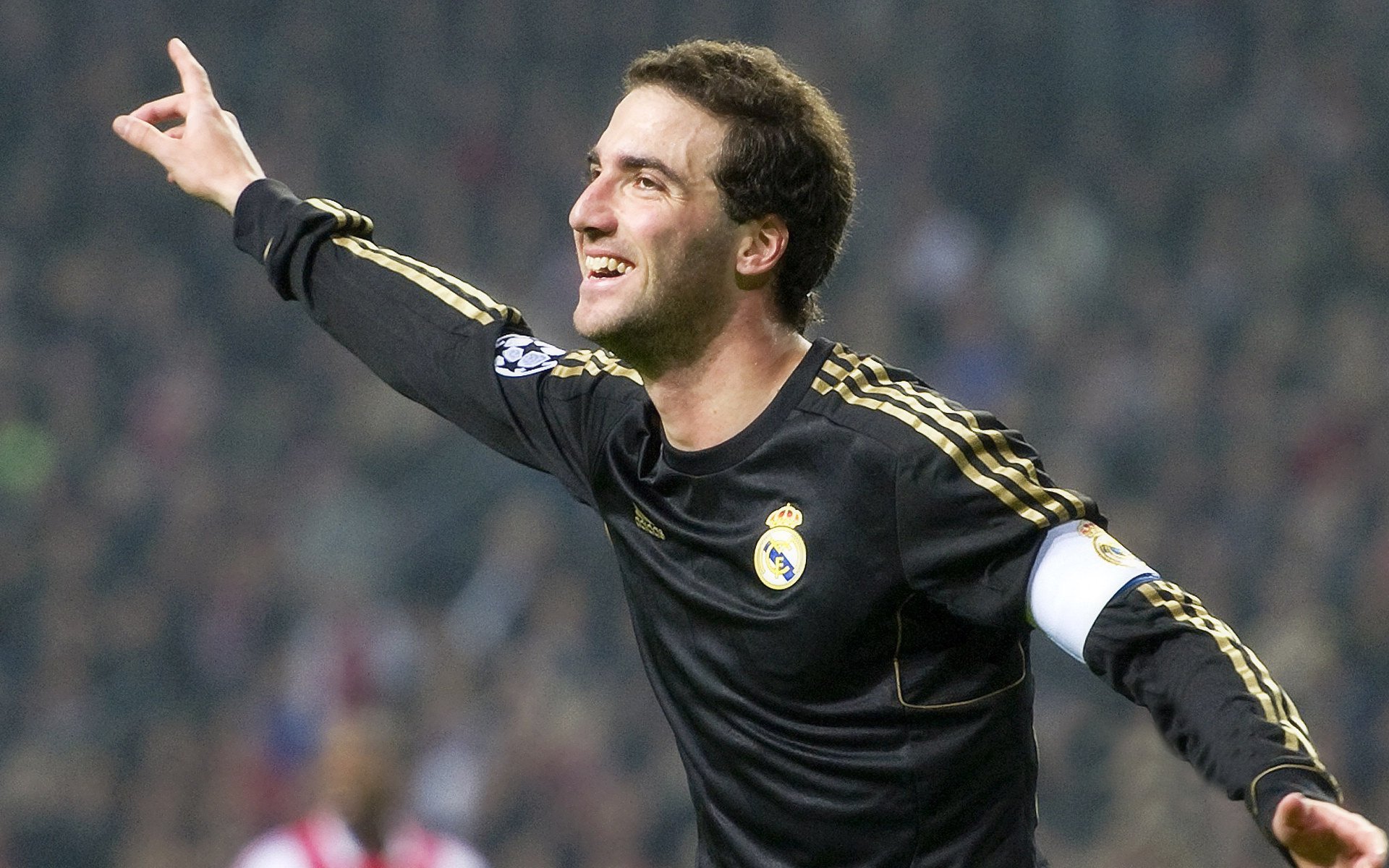 “足球+旅游”创新合作促产业多元发展，足球项目创新创业